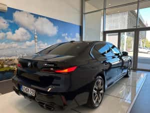 BMW M760 Plug-in Hybrid - 12.000 km — miniatura 3