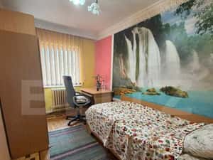 Apartament cu 3 camere, etaj 1, zona Calea Obcinelor — miniatura 3