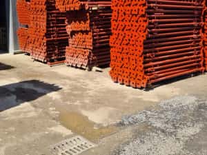 Popi metalici  fabricati în Italia  noi 70ron