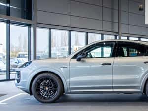 Porsche Cayenne Hibrid 2026, 9.900 km — miniatura 6