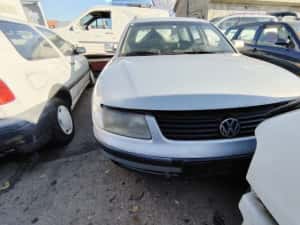 Far stanga Volkswagen VW Passat 2000 1.9 TDI MT (115 hp)