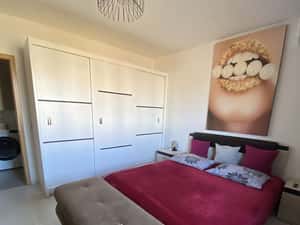 Garsonieră decomandată, utilată și mobilată cu loc de parcare inclus! — miniatura 2