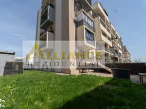 Apartament 2 camere - Teren 200 mp