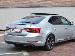 Skoda Superb — miniatura 4