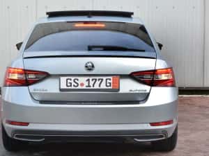 Skoda Superb — miniatura 8