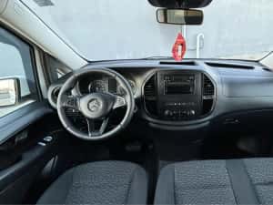 Mercedes-Benz Vito 2022 2.0 Extra-Lung 8+1 Cutie 9G-Tronic Full LED — miniatura 6