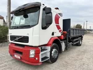 Camion basculabil cu macara volvo — miniatura 5