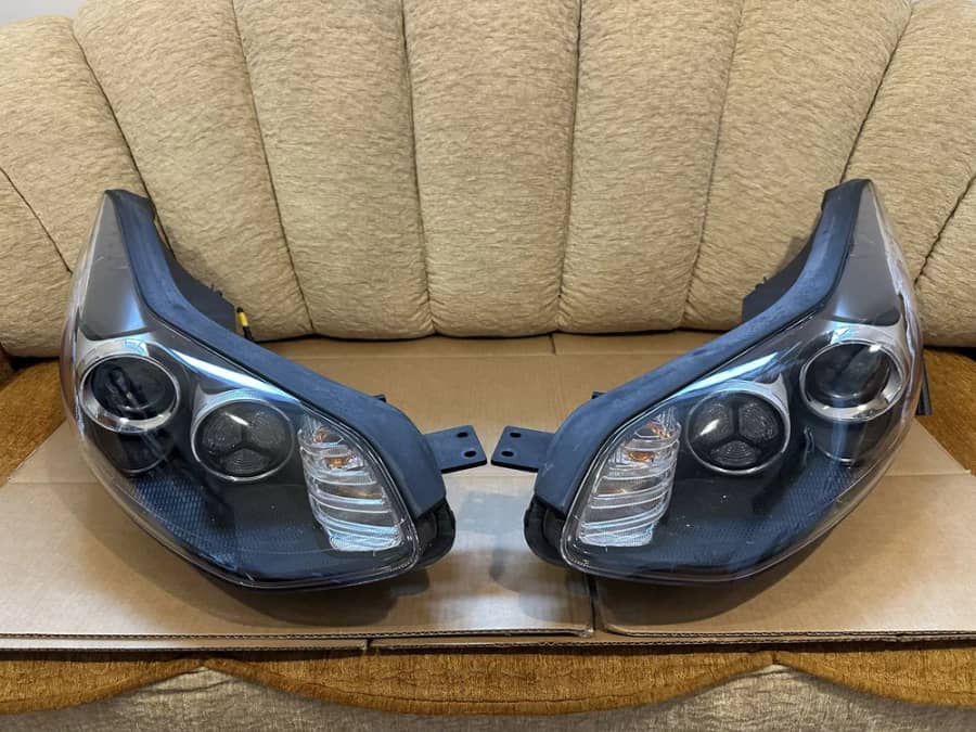 Faruri, Far stanga / Far dreapta Kia Sportage Halogen / Led 2015-2021 — fotografie 1 din 10