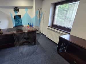 Inchiriere cabinet avocat – camera in apartament de birouri ultracen — miniatura 3