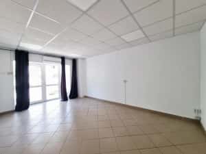 Spatiu comercial pt desfasurarea activitatii sau investitie pentru inchiriere — miniatura 2