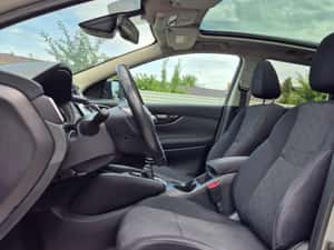 Nissan Qashqai Tekna Manuală 110 HP Diesel — miniatura 6
