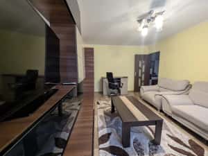 Apartament 2 camere - Decomandat - Girocului - 370 Euro — miniatura 8