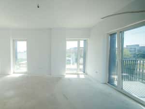 Apartament 2 camere, decomandat, terasa spatioasa - Sect.4, comision 0