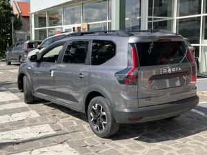 Noua Dacia Jogger 2025 Hybrid Journey, 7 locuri, gri — miniatura 2
