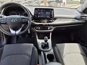 Vând Hyundai i30 Fastback, an fabricație 2022, 26.000 km — miniatura 5