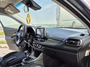 Vând Hyundai i30 Fastback, an fabricație 2022, 26.000 km — miniatura 7