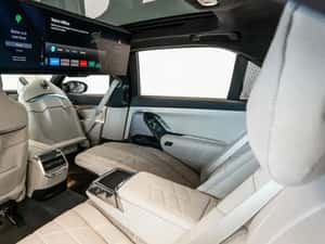 BMW M760e xDrive – Bowers & Wilkins – Executive Lounge — miniatura 4