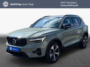 Volvo XC40 - SUV second-hand cu dotări multiple — miniatura 1