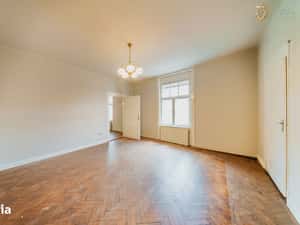 Apartament ultracentral 4 camere de vanzare — miniatura 4
