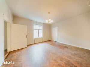 Apartament ultracentral 4 camere de vanzare — miniatura 5