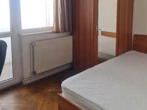 Apartament trei camere centru — miniatura 3