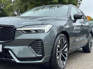 Volvo XC60 Hibrid Plug-in 455 CP, 7500 km, 2025