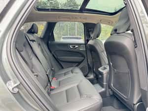 Volvo XC60 Hibrid Plug-in 455 CP, 7500 km, 2025 — miniatura 7