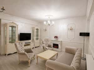3 camere Nerva Traian decomandat,centrala,et. 4, an 2014, metrou,90 mp — miniatura 1
