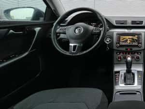 Vand Volkswagen Passat 2.0 TDI 2013 HighLine automata LED inmatriculat — miniatura 3