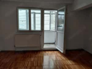 Apartament 2 camere – Port, etaj 1/4 – 3 balcoane, centrală, geam la baie — miniatura 2