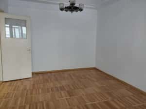 Apartament 2 camere – Port, etaj 1/4 – 3 balcoane, centrală, geam la baie — miniatura 5