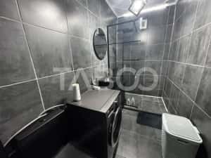 Apartament decomandat 3 camere 70 mpu balcon intabulat Cedonia Sibiu — miniatura 4