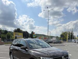 Vw Tiguan 2017-2.0 Tdi Automat/ Lane assist/ Faruri automate, bord digital, suv, car play.