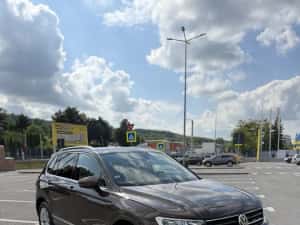Vw Tiguan 2017-2.0 Tdi Automat/ Lane assist/ Faruri automate, bord digital, suv, car play. — miniatura 9