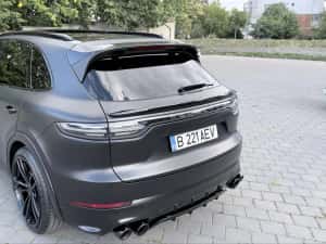 Porsche Cayenne GTS 2022 — miniatura 6