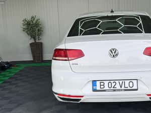 Volkswagen Passat Automată 218 HP Hibrid (B/E) — miniatura 5