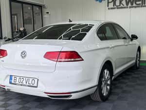 Volkswagen Passat Automată 218 HP Hibrid (B/E) — miniatura 6