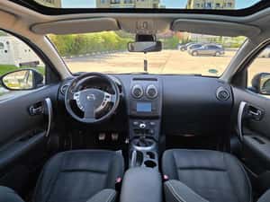 Nissan Qashqai 2.0 dCi – SUV echilibrat, puternic și gata de drum — miniatura 5