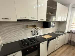 3 camere Bdul Lacul Tei | Vedere parc — miniatura 6