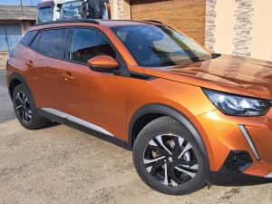 Peugeot 2008 diesel, echipare Allure 1.5 BlueHDI anul 2021 rulat 29800km, cutie viteze manuala, start-stop — miniatura 5