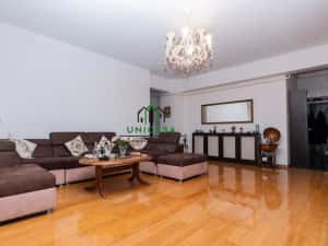 Apartament 3 camere /Zona centrala/De inchiriat
