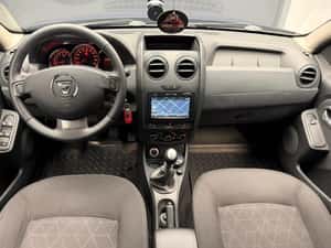 Dacia Duster 2015, 4x4, 214309 km, 8900 EUR — miniatura 6