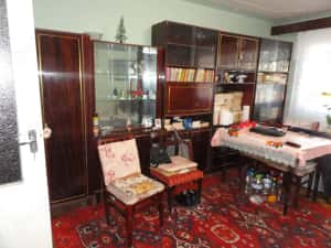 Apartament 3 camere decomandat, 2 bai, 2 balcoane, etaj 2 zona Vlaicu, 79 mp, centrala pe gaz — miniatura 5