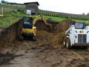 Mini excavator Bobcat miniexcavator bob cat miniincarcator demolez — miniatura 1