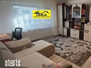 Unirii, 3 camere, etaj 3, garaj sub bloc — miniatura 1