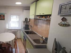 Unirii, 3 camere, etaj 3, garaj sub bloc — miniatura 5