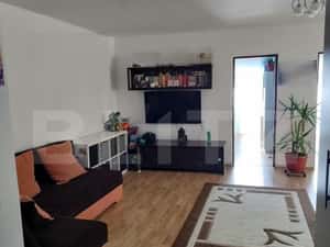 Apartament 3 dormitoare + Living, Terasa si Garaj, zona Bradet — miniatura 3