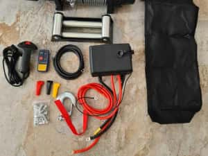 troliu auto electric 12 V cu 2 telecomenzii NOU 13500 LBS — miniatura 5