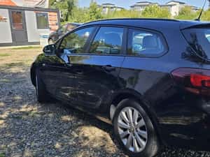 Opel Astra 2011, 140.000 km, Diesel, Manuala — miniatura 4