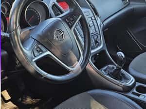 Opel Astra 2011, 140.000 km, Diesel, Manuala — miniatura 6